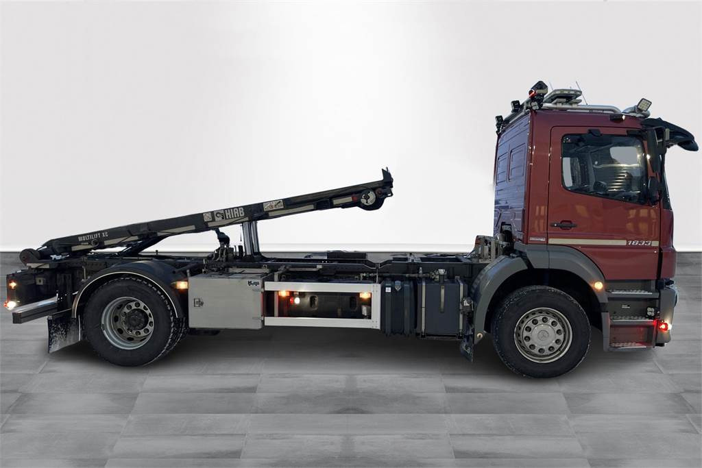 Mercedes-Benz Axor R 1833L - Φορτηγό με σύστημα καλωδίων: φωτογραφία 4 Mercedes-Benz Axor R 1833L - Φορτηγό με σύστημα καλωδίων: φωτογραφία 4