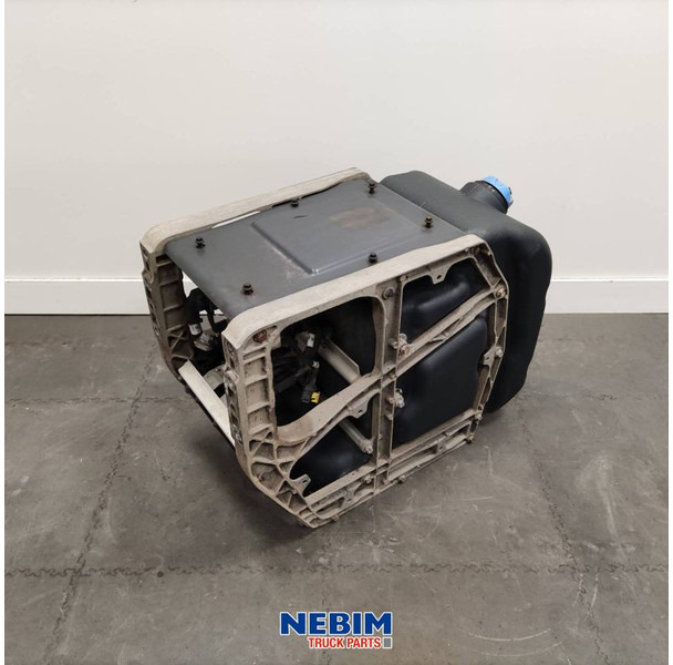 Volvo Volvo - 23251720 - Adblue tank 100ltr - Ανταλλακτικό για Φορτηγό: φωτογραφία 2 Volvo Volvo - 23251720 - Adblue tank 100ltr - Ανταλλακτικό για Φορτηγό: φωτογραφία 2