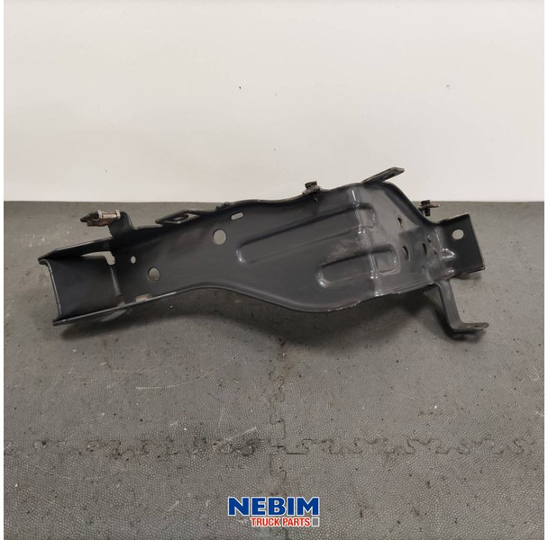 Volvo Volvo - 84058023 - Steun koplamp rechts - Ανταλλακτικό για Φορτηγό: φωτογραφία 2 Volvo Volvo - 84058023 - Steun koplamp rechts - Ανταλλακτικό για Φορτηγό: φωτογραφία 2
