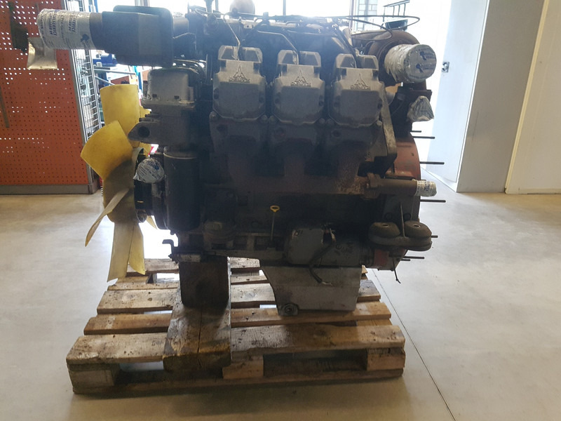 Deutz BF6M1015C USED - Κατασκευή μηχανήματα: φωτογραφία 2 Deutz BF6M1015C USED - Κατασκευή μηχανήματα: φωτογραφία 2