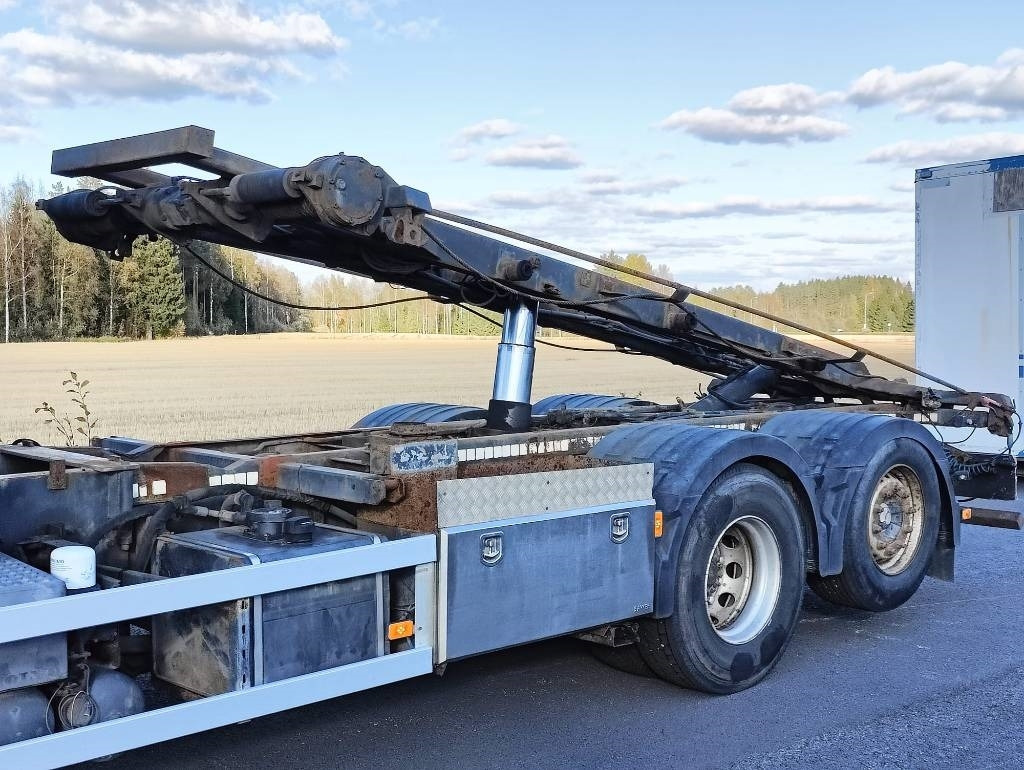 Volvo FH 13 420 - Φορτηγό καδοφόρος φορτωτής: φωτογραφία 5 Volvo FH 13 420 - Φορτηγό καδοφόρος φορτωτής: φωτογραφία 5