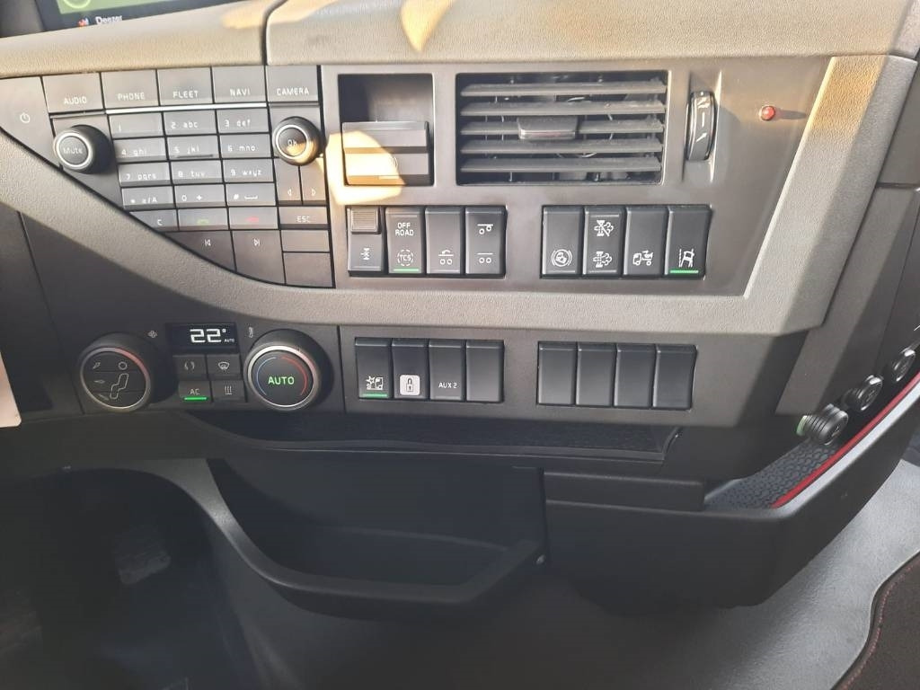 Φορτηγό σασί Volvo FH 13: φωτογραφία 11