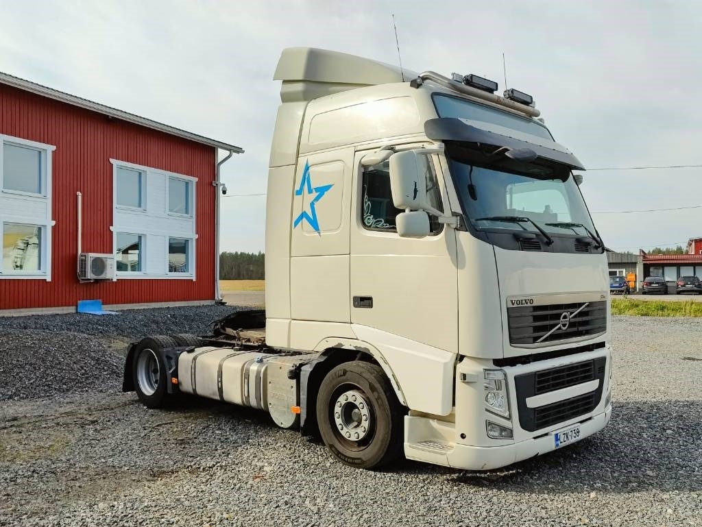 Volvo FH 13 - Τράκτορας: φωτογραφία 2 Volvo FH 13 - Τράκτορας: φωτογραφία 2