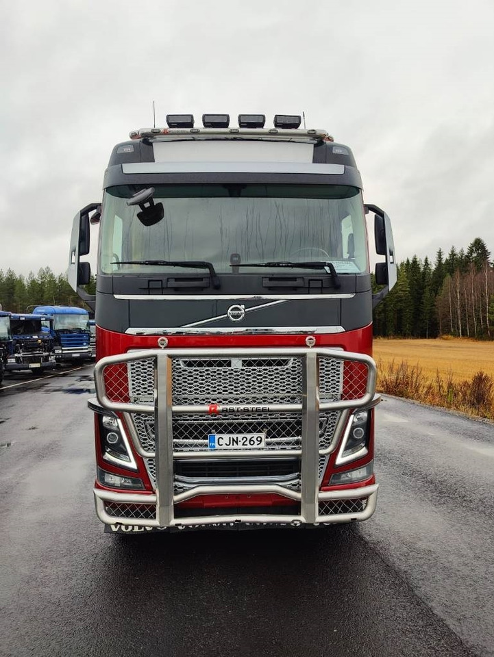 Volvo FH 16 750 - Φορτηγό ξυλείας: φωτογραφία 5 Volvo FH 16 750 - Φορτηγό ξυλείας: φωτογραφία 5