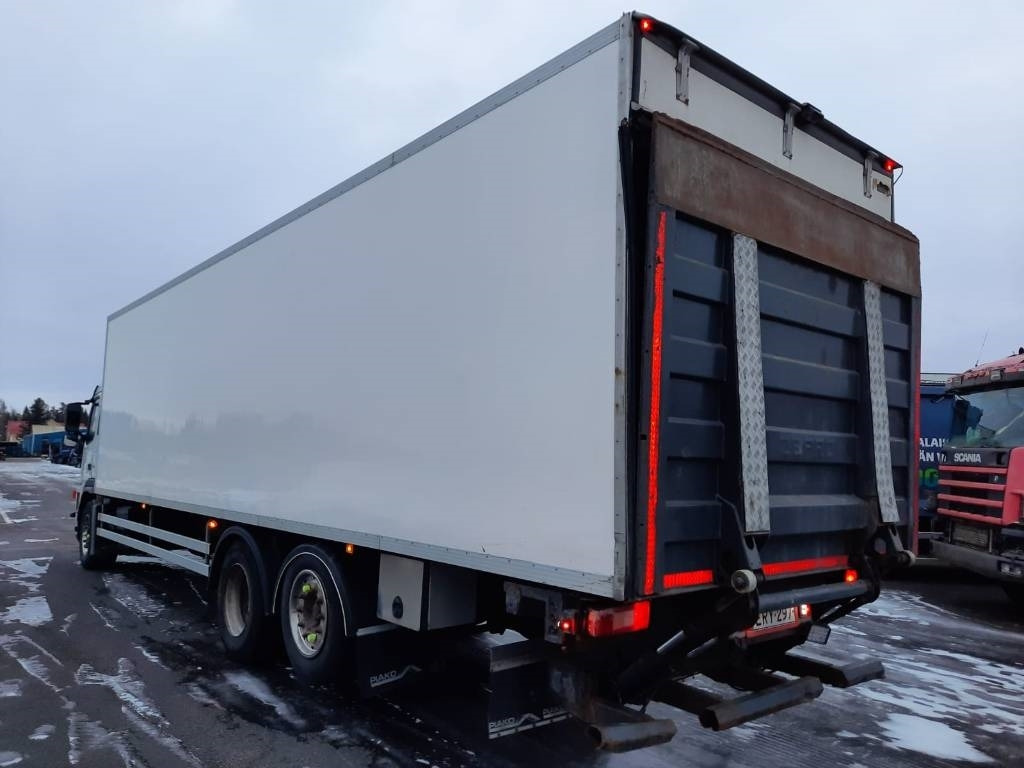 Volvo FM 9 300 - Φορτηγό κόφα: φωτογραφία 3 Volvo FM 9 300 - Φορτηγό κόφα: φωτογραφία 3