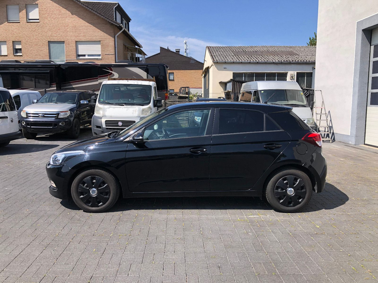 Λιμουζίνα/ Sedan Hyundai i20 1.4 CRDi Trend, Euro 6: φωτογραφία 8