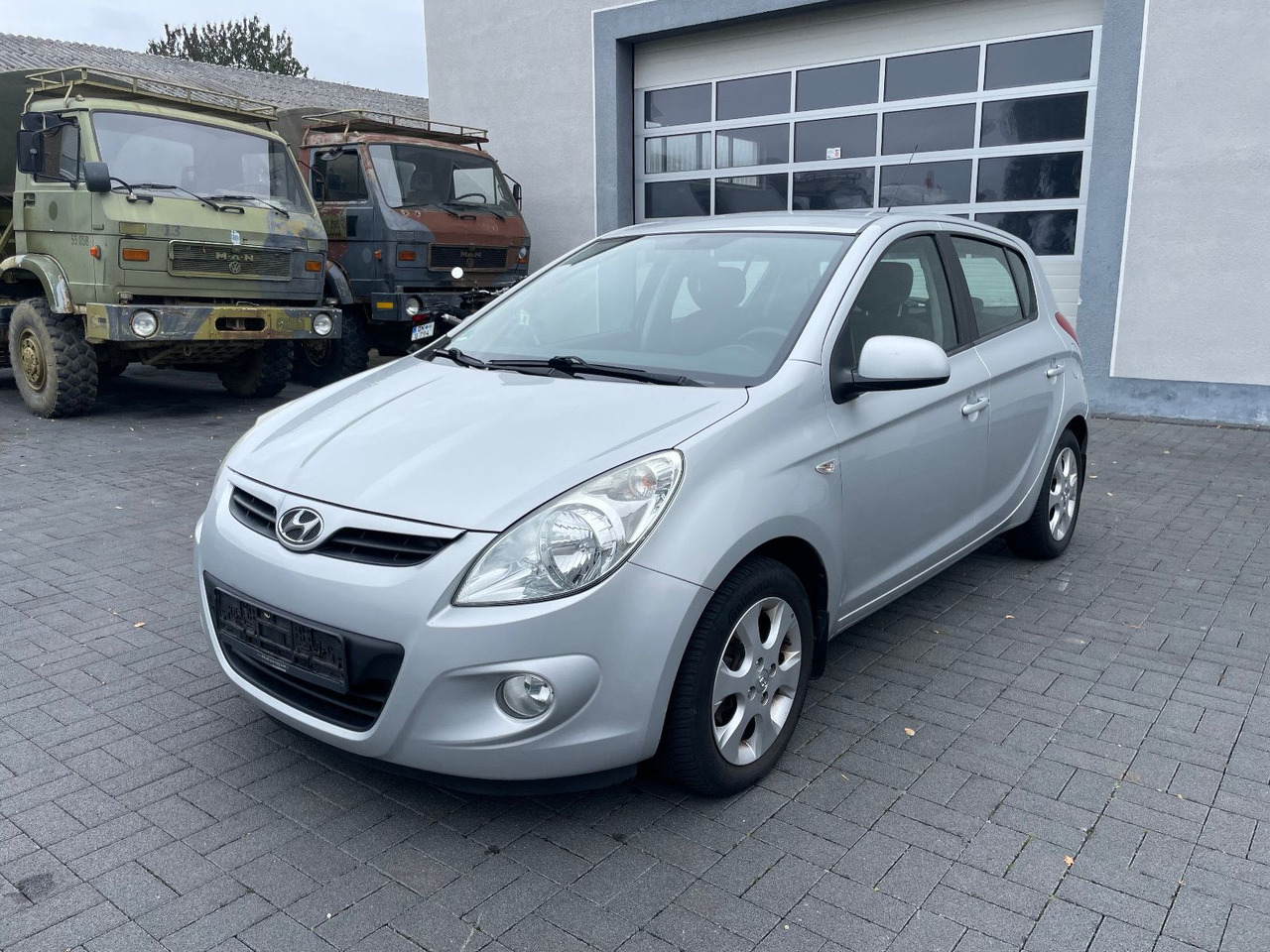 Hyundai i20 Klima - Λιμουζίνα/ Sedan: φωτογραφία 3 Hyundai i20 Klima - Λιμουζίνα/ Sedan: φωτογραφία 3
