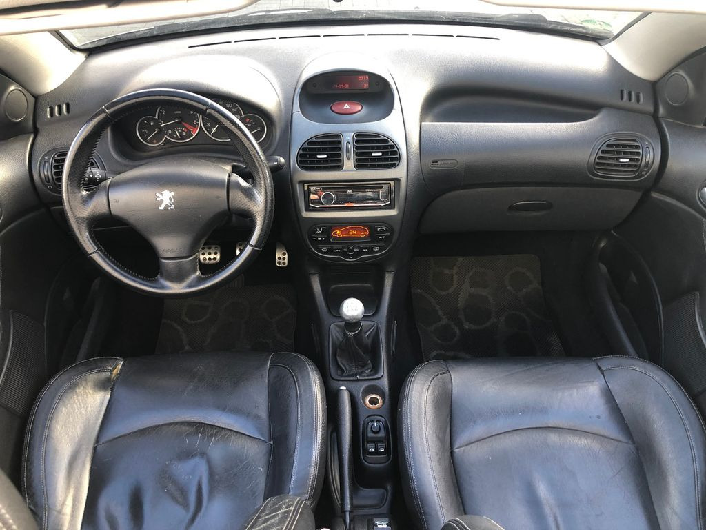 Peugeot 206 Cabriolet CC Platinum - Αυτοκίνητο: φωτογραφία 3 Peugeot 206 Cabriolet CC Platinum - Αυτοκίνητο: φωτογραφία 3