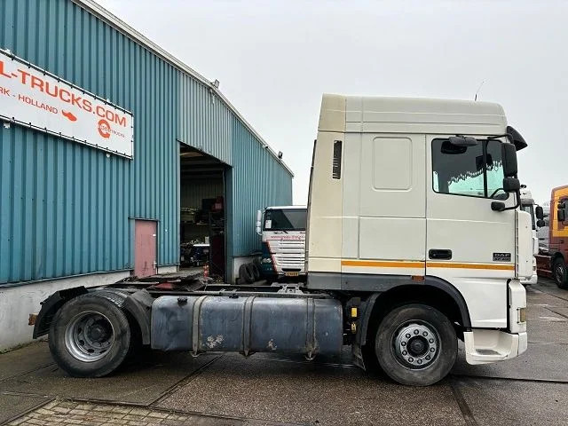 DAF 95.430 XF SPACECAB (EURO 3 / ZF16 MANUAL GEARBOX / ZF-INTARDER / AIRCONDITIONING / 870 LITER DIESELTANK) - Τράκτορας: φωτογραφία 4 DAF 95.430 XF SPACECAB (EURO 3 / ZF16 MANUAL GEARBOX / ZF-INTARDER / AIRCONDITIONING / 870 LITER DIESELTANK) - Τράκτορας: φωτογραφία 4