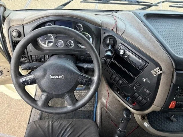 Τράκτορας DAF XF 105.460 SPACECAB (ZF-MANUAL GEARBOX / 2x DIESELTANK / MX-ENGINE BRAKE / AIRCONDITIONING / FRIDGE / ETC.: φωτογραφία 6