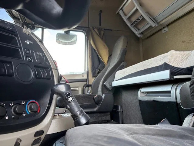 Τράκτορας DAF XF 105.460 SPACECAB (ZF-MANUAL GEARBOX / 2x DIESELTANK / MX-ENGINE BRAKE / AIRCONDITIONING / FRIDGE / ETC.: φωτογραφία 8