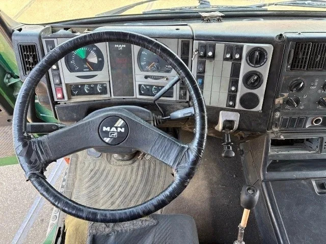 Φορτηγό ανατρεπόμενο MAN 26.463 DF 6x4 MEILLER KIPPER (ZF16 MANUAL GEARBOX / ZF-INTARDER / FULL STEEL SUSPENSION / REDUCTION AXLES): φωτογραφία 8 Φορτηγό ανατρεπόμενο MAN 26.463 DF 6x4 MEILLER KIPPER (ZF16 MANUAL GEARBOX / ZF-INTARDER / FULL STEEL SUSPENSION / REDUCTION AXLES): φωτογραφία 8