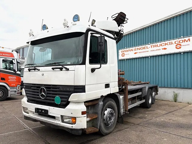 Mercedes-Benz Actros 2540 L 6x2 MP1 WITH V-CRANE & HOOK-ARM SYSTEM (EPS WITH CLUTCH (3 PEDALS) / REDUCTION AXLE / STEEL-/AIR SUSPENSION / P.T. - Φορτηγό φόρτωσης γάντζου, Φορτηγό με γερανό: φωτογραφία 1 Mercedes-Benz Actros 2540 L 6x2 MP1 WITH V-CRANE & HOOK-ARM SYSTEM (EPS WITH CLUTCH (3 PEDALS) / REDUCTION AXLE / STEEL-/AIR SUSPENSION / P.T. - Φορτηγό φόρτωσης γάντζου, Φορτηγό με γερανό: φωτογραφία 1