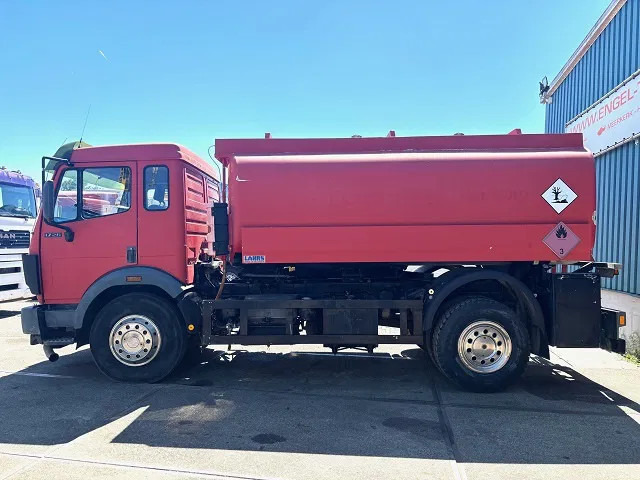 Mercedes-Benz SK 1726 (ORIGINAL GERMAN) 13.500 LITER TANK TRUCK (ZF16 MANUAL GEARBOX / FULL STEEL SUSPENSION / REDUCTION AXLE / ANALOG COUNTER - Φορτηγό βυτιοφόρο: φωτογραφία 5 Mercedes-Benz SK 1726 (ORIGINAL GERMAN) 13.500 LITER TANK TRUCK (ZF16 MANUAL GEARBOX / FULL STEEL SUSPENSION / REDUCTION AXLE / ANALOG COUNTER - Φορτηγό βυτιοφόρο: φωτογραφία 5