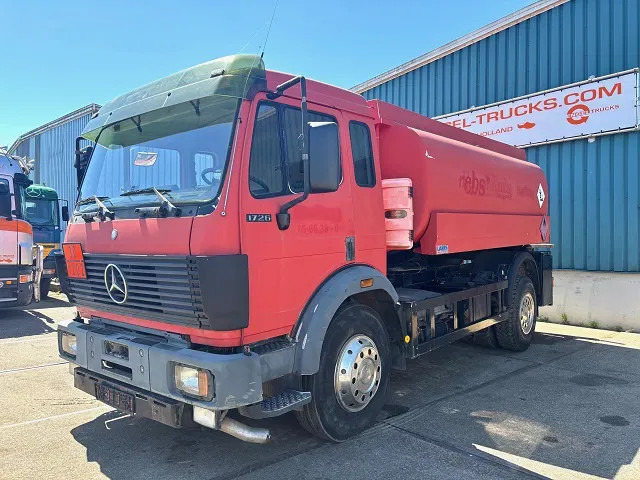 Mercedes-Benz SK 1726 (ORIGINAL GERMAN) 13.500 LITER TANK TRUCK (ZF16 MANUAL GEARBOX / FULL STEEL SUSPENSION / REDUCTION AXLE / ANALOG COUNTER - Φορτηγό βυτιοφόρο: φωτογραφία 1 Mercedes-Benz SK 1726 (ORIGINAL GERMAN) 13.500 LITER TANK TRUCK (ZF16 MANUAL GEARBOX / FULL STEEL SUSPENSION / REDUCTION AXLE / ANALOG COUNTER - Φορτηγό βυτιοφόρο: φωτογραφία 1
