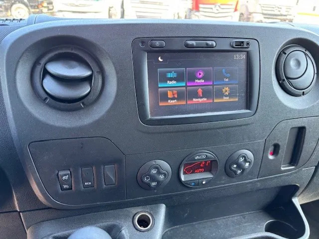 Μικρό βαν Opel Movano T3300 2.4CDTI L1H1 (EURO 6 / 6 GEARS MANUAL GEARBOX / AIRCONDITIONING / APPLE CARPLAY / REAR VIEW CAMERA / ETC): φωτογραφία 11