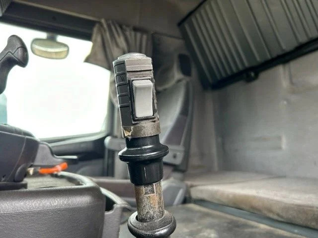 Τράκτορας Scania R124-400 L 4x2 SLEEPERCAB ADR/VLG (2 FUEL LINES!!) (EURO 2 / 12 GEARS MANUAL GEARBOX / RETARDER / BLOWER / P.T.O. / AIRCONDITION: φωτογραφία 6
