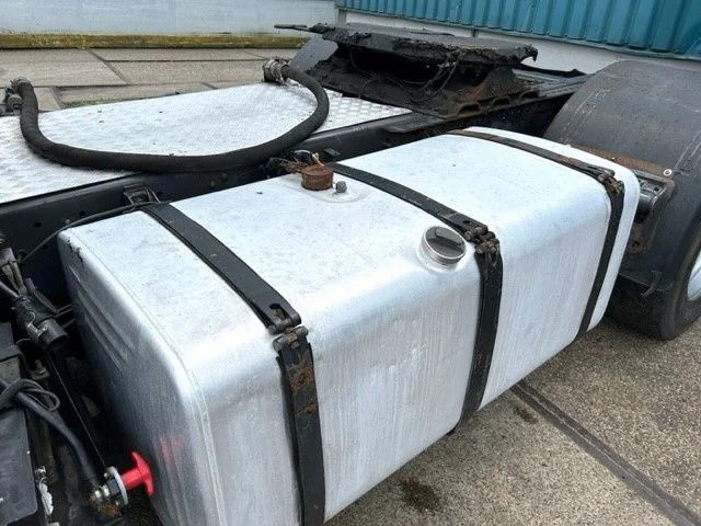 Τράκτορας Scania R124-400 L 4x2 SLEEPERCAB ADR/VLG (2 FUEL LINES!!) (EURO 2 / 12 GEARS MANUAL GEARBOX / RETARDER / BLOWER / P.T.O. / AIRCONDITION: φωτογραφία 11