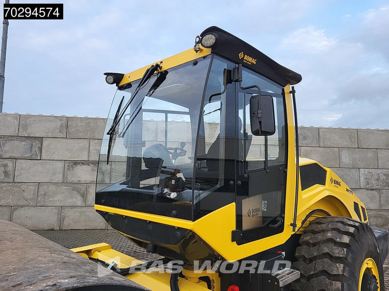Νέα Οδοστρωτήρας Bomag BW226 D-5 CL Cummins Engine: φωτογραφία 6 Νέα Οδοστρωτήρας Bomag BW226 D-5 CL Cummins Engine: φωτογραφία 6