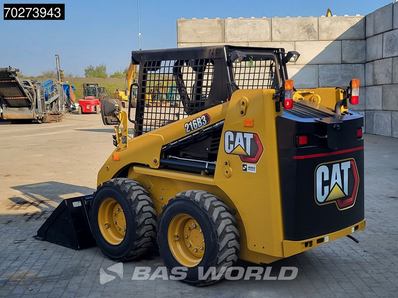 Caterpillar 216 B3 - Φορτωτής πλάγιας ολίσθησης: φωτογραφία 3 Caterpillar 216 B3 - Φορτωτής πλάγιας ολίσθησης: φωτογραφία 3