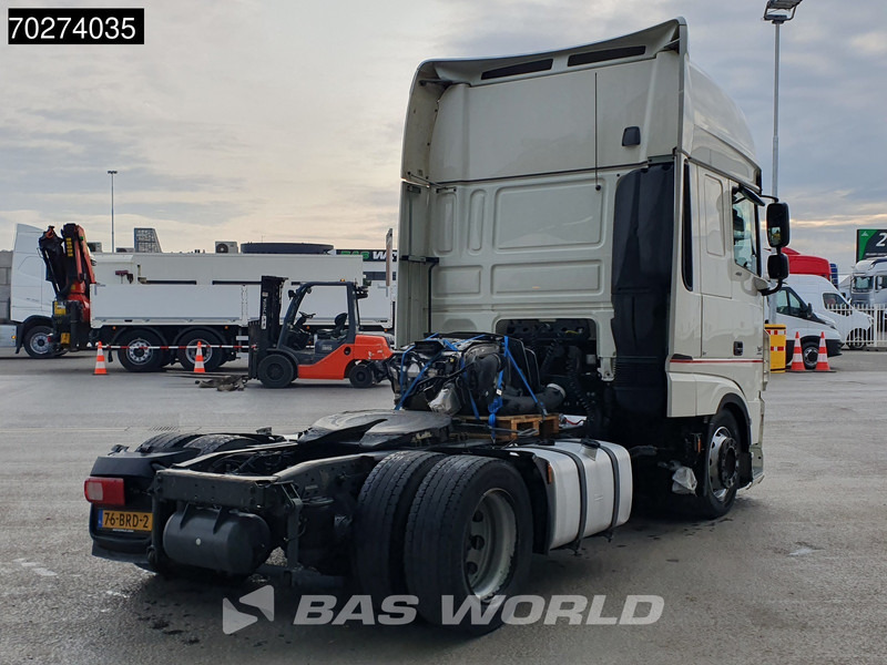 DAF XF 480 XF 4X2 DAMAGED! NL-Truck Mega Retarder 2X Tanks ACC Standklima Euro 6 - Τράκτορας: φωτογραφία 5 DAF XF 480 XF 4X2 DAMAGED! NL-Truck Mega Retarder 2X Tanks ACC Standklima Euro 6 - Τράκτορας: φωτογραφία 5