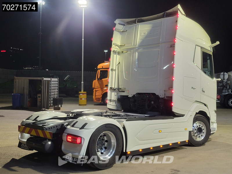 DAF XF 530 4X2 Retarder 2x Tanks Standklima Leather Alcoa's - Τράκτορας: φωτογραφία 5 DAF XF 530 4X2 Retarder 2x Tanks Standklima Leather Alcoa's - Τράκτορας: φωτογραφία 5