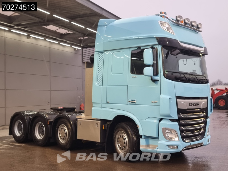 DAF XF 530 XF 8X4 Big-Axle Lift+lenkachse Retarder PTO Hydraulik StandKlima ACC LED Euro 6 - Τράκτορας: φωτογραφία 3 DAF XF 530 XF 8X4 Big-Axle Lift+lenkachse Retarder PTO Hydraulik StandKlima ACC LED Euro 6 - Τράκτορας: φωτογραφία 3