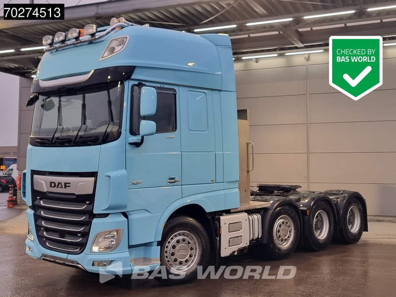 DAF XF 530 XF 8X4 Big-Axle Lift+lenkachse Retarder PTO Hydraulik StandKlima ACC LED Euro 6 - Τράκτορας: φωτογραφία 1 DAF XF 530 XF 8X4 Big-Axle Lift+lenkachse Retarder PTO Hydraulik StandKlima ACC LED Euro 6 - Τράκτορας: φωτογραφία 1