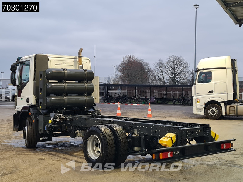 Iveco Eurocargo 160E210 4X2 NEW! 16tons chassis! CNG Retarder Automatic Euro 6 - Φορτηγό σασί: φωτογραφία 2 Iveco Eurocargo 160E210 4X2 NEW! 16tons chassis! CNG Retarder Automatic Euro 6 - Φορτηγό σασί: φωτογραφία 2