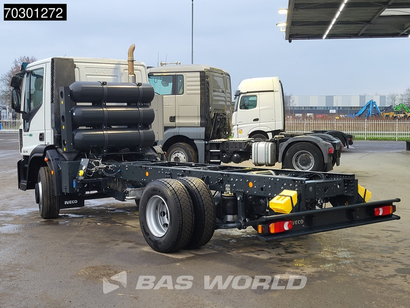 Iveco Eurocargo 160E210 4X2 NEW! 16tons chassis! CNG Retarder Automatic Euro 6 - Φορτηγό σασί: φωτογραφία 2 Iveco Eurocargo 160E210 4X2 NEW! 16tons chassis! CNG Retarder Automatic Euro 6 - Φορτηγό σασί: φωτογραφία 2