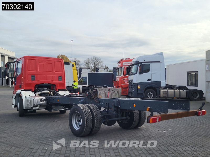 Iveco Eurocargo 160E320 4X2 NEW! 16T chassis 2016 production Euro 6 - Φορτηγό σασί: φωτογραφία 2 Iveco Eurocargo 160E320 4X2 NEW! 16T chassis 2016 production Euro 6 - Φορτηγό σασί: φωτογραφία 2