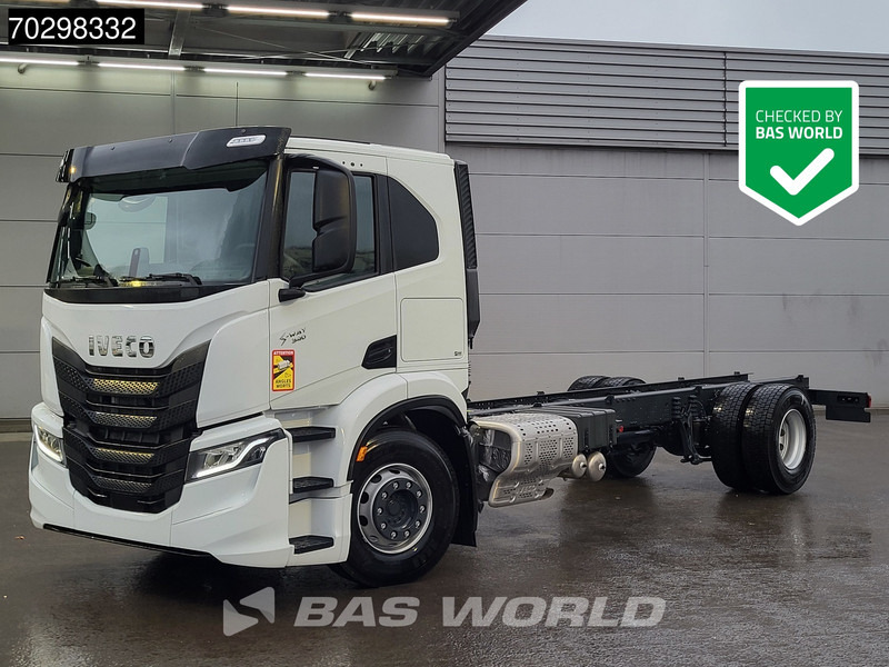 Iveco S-Way 340 4X2 NEW chassis! Automatic Navi ACC LED Euro 6 - Φορτηγό σασί: φωτογραφία 1 Iveco S-Way 340 4X2 NEW chassis! Automatic Navi ACC LED Euro 6 - Φορτηγό σασί: φωτογραφία 1