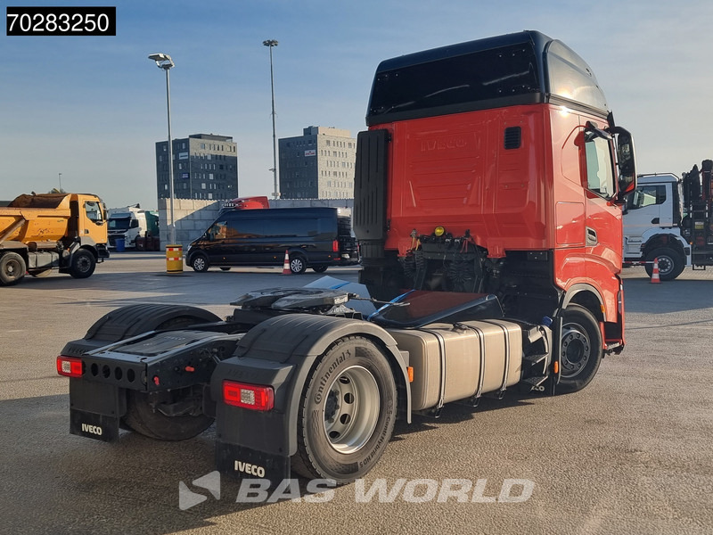 Iveco S-Way 490 4X2 DAMAGED! chassis bent 2x Tanks LED Navi Euro 6 - Τράκτορας: φωτογραφία 5 Iveco S-Way 490 4X2 DAMAGED! chassis bent 2x Tanks LED Navi Euro 6 - Τράκτορας: φωτογραφία 5