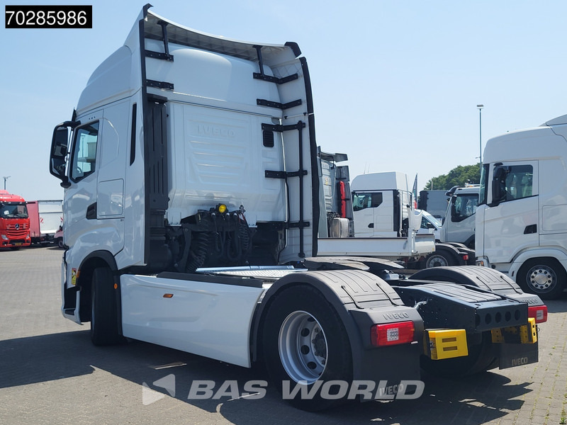 Iveco S-Way 490 4X2 Retarder Standklima 2xTanks Navi ACC LED Euro 6 - Τράκτορας: φωτογραφία 2 Iveco S-Way 490 4X2 Retarder Standklima 2xTanks Navi ACC LED Euro 6 - Τράκτορας: φωτογραφία 2