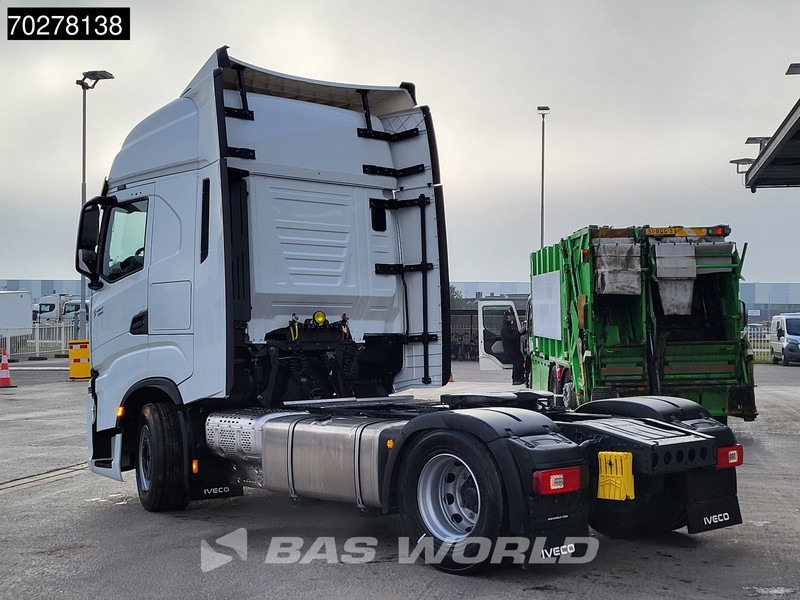 Iveco S-Way 500 4X2 NEW MY24! 2x Tanks Standklima ACC LED Euro 6 - Τράκτορας: φωτογραφία 2 Iveco S-Way 500 4X2 NEW MY24! 2x Tanks Standklima ACC LED Euro 6 - Τράκτορας: φωτογραφία 2