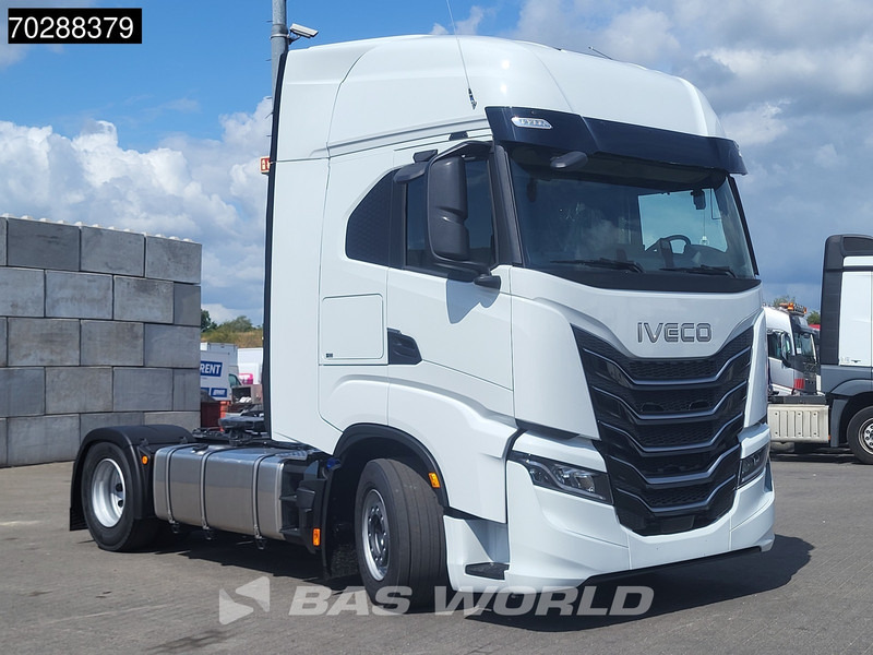 Iveco S-Way 580 4X2 NEW! 2x Tanks Navi ACC Standklima - Τράκτορας: φωτογραφία 3 Iveco S-Way 580 4X2 NEW! 2x Tanks Navi ACC Standklima - Τράκτορας: φωτογραφία 3