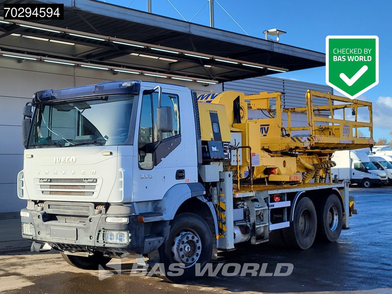 Iveco Trakker 350 Trakker 6X4 AMV ARBPL 10.5M Hubarbeitsbühne Manual Big-Axle Euro 3 - Φορτηγό με γερανό: φωτογραφία 1 Iveco Trakker 350 Trakker 6X4 AMV ARBPL 10.5M Hubarbeitsbühne Manual Big-Axle Euro 3 - Φορτηγό με γερανό: φωτογραφία 1