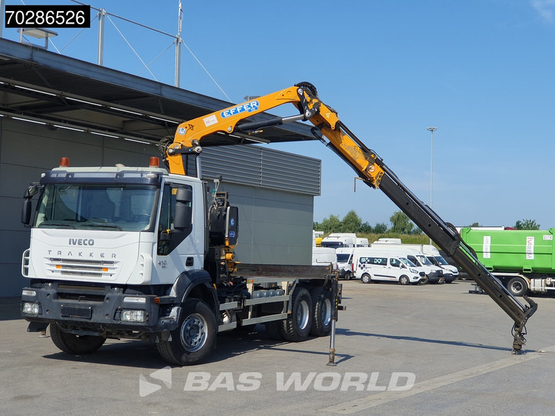 Iveco Trakker 410 6X4 Effer CRANE 175/2S Manual 20 Tonnes EEV - Φορτηγό φόρτωσης γάντζου, Φορτηγό με γερανό: φωτογραφία 5 Iveco Trakker 410 6X4 Effer CRANE 175/2S Manual 20 Tonnes EEV - Φορτηγό φόρτωσης γάντζου, Φορτηγό με γερανό: φωτογραφία 5