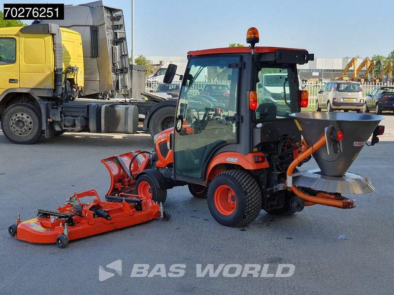 Kubota BX231 D-C C10 4X4 4x4 - INCL ATTACHMENTS - Τρακτέρ: φωτογραφία 2 Kubota BX231 D-C C10 4X4 4x4 - INCL ATTACHMENTS - Τρακτέρ: φωτογραφία 2