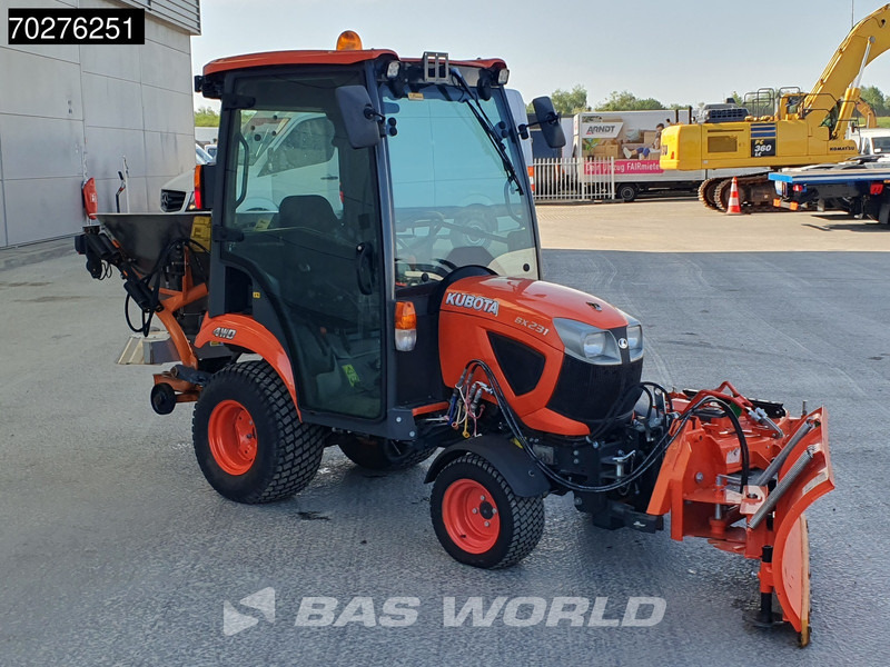 Kubota BX231 D-C C10 4X4 4x4 - INCL ATTACHMENTS - Τρακτέρ: φωτογραφία 3 Kubota BX231 D-C C10 4X4 4x4 - INCL ATTACHMENTS - Τρακτέρ: φωτογραφία 3