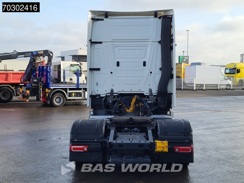 Mercedes-Benz Actros 1845 4X2 GigaSpace Mega Retarder 2x Tanks Standklima Xenon Euro 6 - Τράκτορας: φωτογραφία 3 Mercedes-Benz Actros 1845 4X2 GigaSpace Mega Retarder 2x Tanks Standklima Xenon Euro 6 - Τράκτορας: φωτογραφία 3