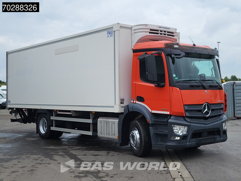 Mercedes-Benz Antos 1827 4X2 Mitsubishi TPKS-V 20 Ladebordwand Automatic Euro 6 - Φορτηγό ψυγείο: φωτογραφία 3 Mercedes-Benz Antos 1827 4X2 Mitsubishi TPKS-V 20 Ladebordwand Automatic Euro 6 - Φορτηγό ψυγείο: φωτογραφία 3