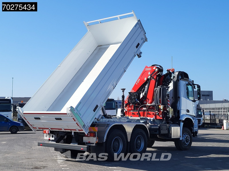 Mercedes-Benz Arocs 3348 6X6 NEW Fassi F255A.2.24 Kran Crane 3-way tipper Navi Euro 6 - Φορτηγό ανατρεπόμενο, Φορτηγό με γερανό: φωτογραφία 3 Mercedes-Benz Arocs 3348 6X6 NEW Fassi F255A.2.24 Kran Crane 3-way tipper Navi Euro 6 - Φορτηγό ανατρεπόμενο, Φορτηγό με γερανό: φωτογραφία 3