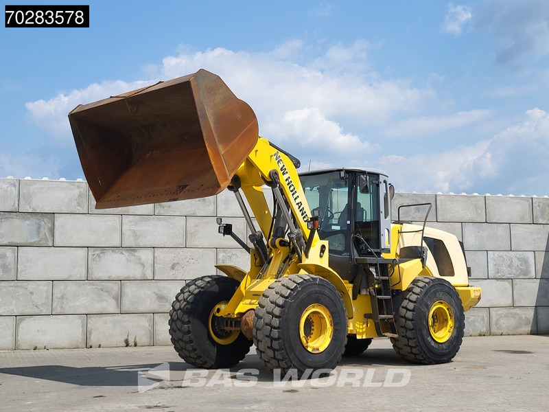 New Holland W270 - Ελαστιχοφόρος φορτωτής: φωτογραφία 2 New Holland W270 - Ελαστιχοφόρος φορτωτής: φωτογραφία 2