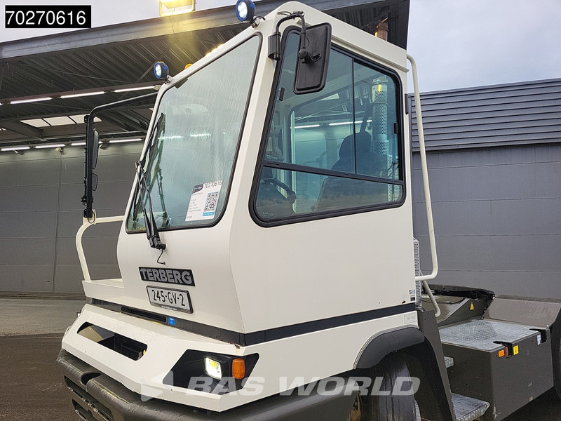 Terberg YT182 4X2 - Τράκτορες τελωνείων: φωτογραφία 3 Terberg YT182 4X2 - Τράκτορες τελωνείων: φωτογραφία 3