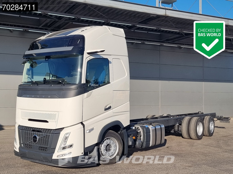 Volvo FH 62 R AERO 6X2 NEW Horsetruck chassis Lift+Lenkachse Dynamic Steering Mirror cam Euro 6 - Φορτηγό: φωτογραφία 1 Volvo FH 62 R AERO 6X2 NEW Horsetruck chassis Lift+Lenkachse Dynamic Steering Mirror cam Euro 6 - Φορτηγό: φωτογραφία 1