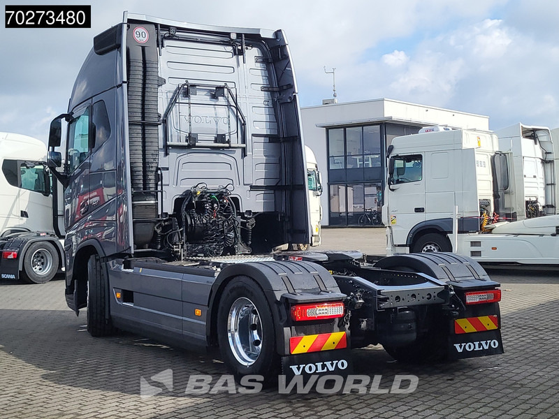 Volvo FH16 750 4X2 2x Tanks Standklima ACC Alcoa's LED - Τράκτορας: φωτογραφία 2 Volvo FH16 750 4X2 2x Tanks Standklima ACC Alcoa's LED - Τράκτορας: φωτογραφία 2