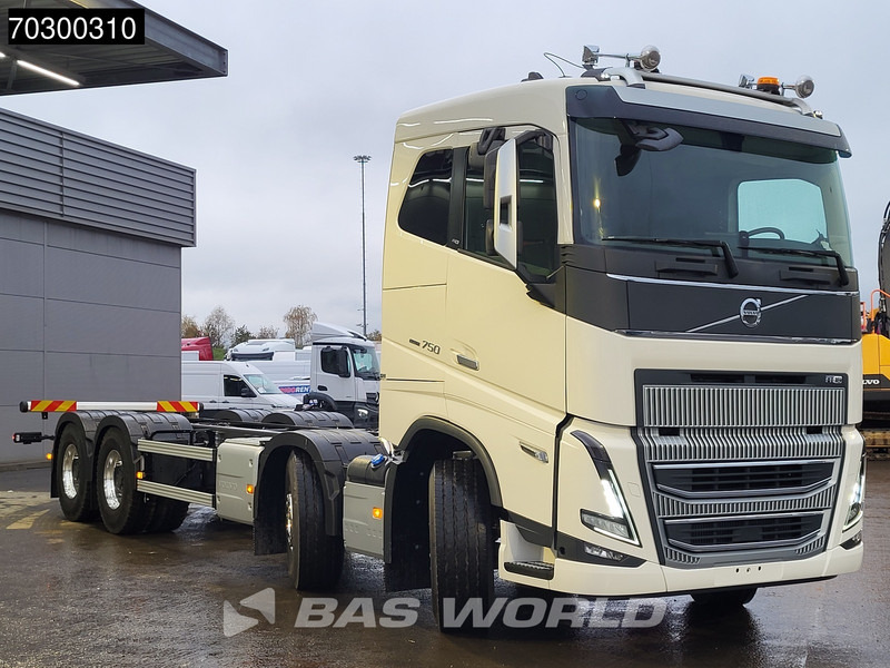 Volvo FH16 750 FH 8X4 NEW 8x4 chassis! Air suspension Big-Axle Automatic VEB+ Euro 6 - Φορτηγό σασί: φωτογραφία 3 Volvo FH16 750 FH 8X4 NEW 8x4 chassis! Air suspension Big-Axle Automatic VEB+ Euro 6 - Φορτηγό σασί: φωτογραφία 3