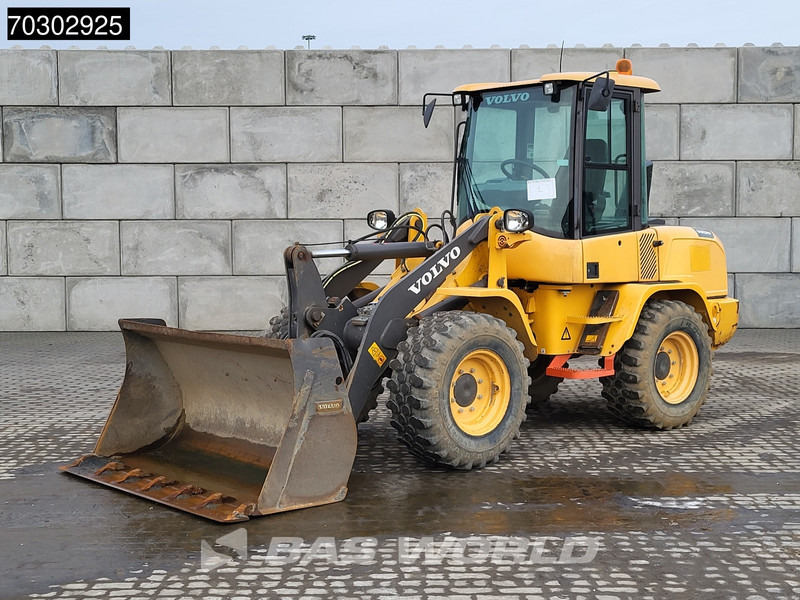 Volvo L30 G - Ελαστιχοφόρος φορτωτής: φωτογραφία 2 Volvo L30 G - Ελαστιχοφόρος φορτωτής: φωτογραφία 2