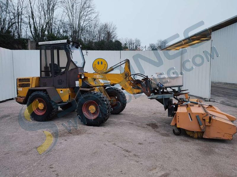 Atlas 52E - Σπαστός φορτωτής: φωτογραφία 1 Atlas 52E - Σπαστός φορτωτής: φωτογραφία 1